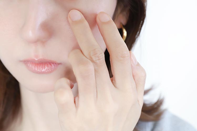 毛穴の開き・黒ずみ・詰まりとは